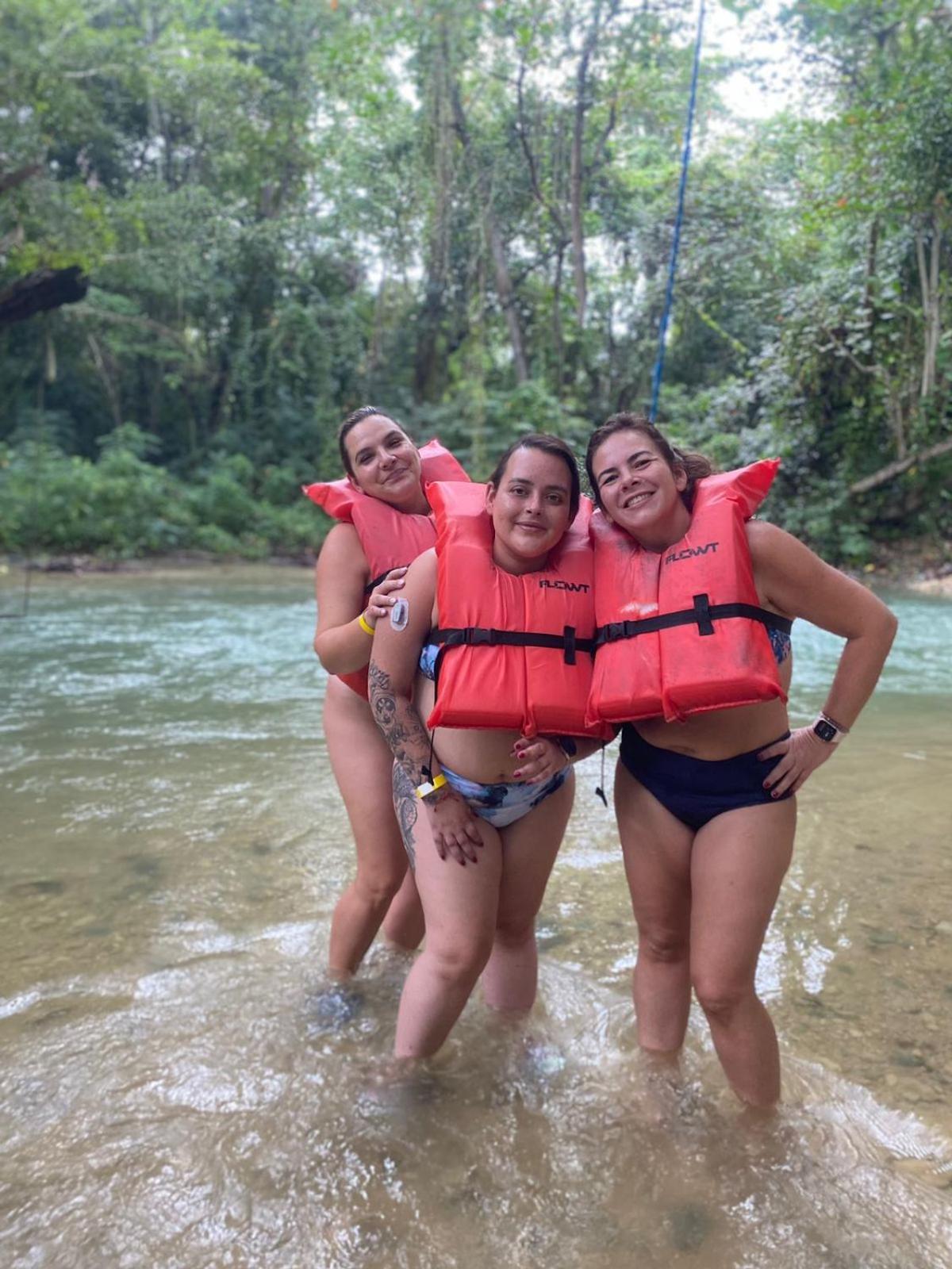 Idilio Escape Apartment Ocho Rios Bagian luar foto