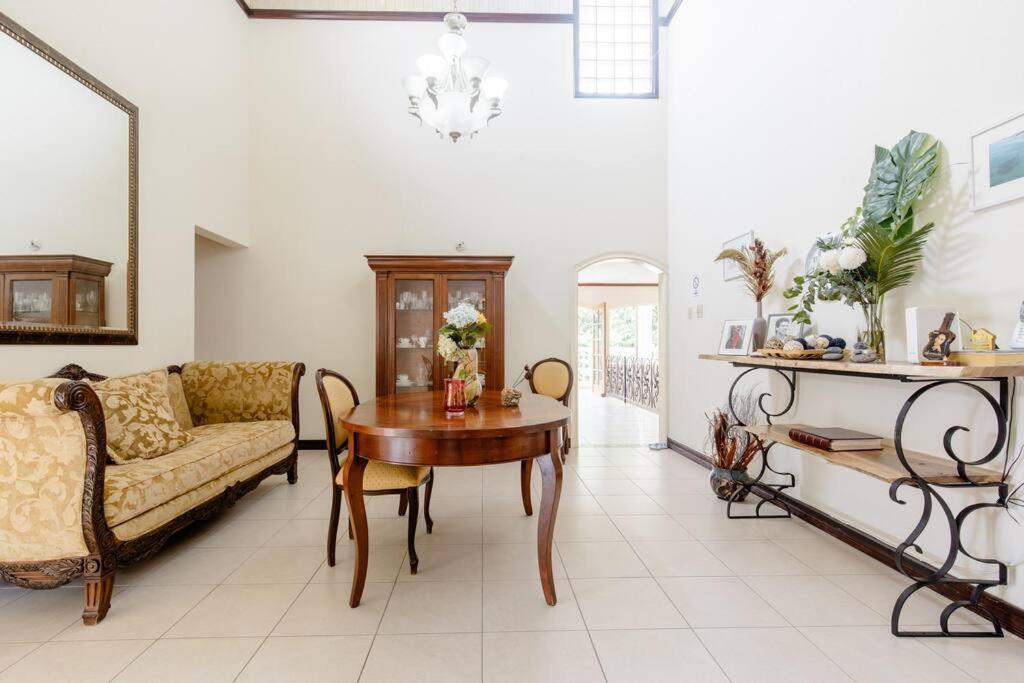 Idilio Escape Apartment Ocho Rios Bagian luar foto